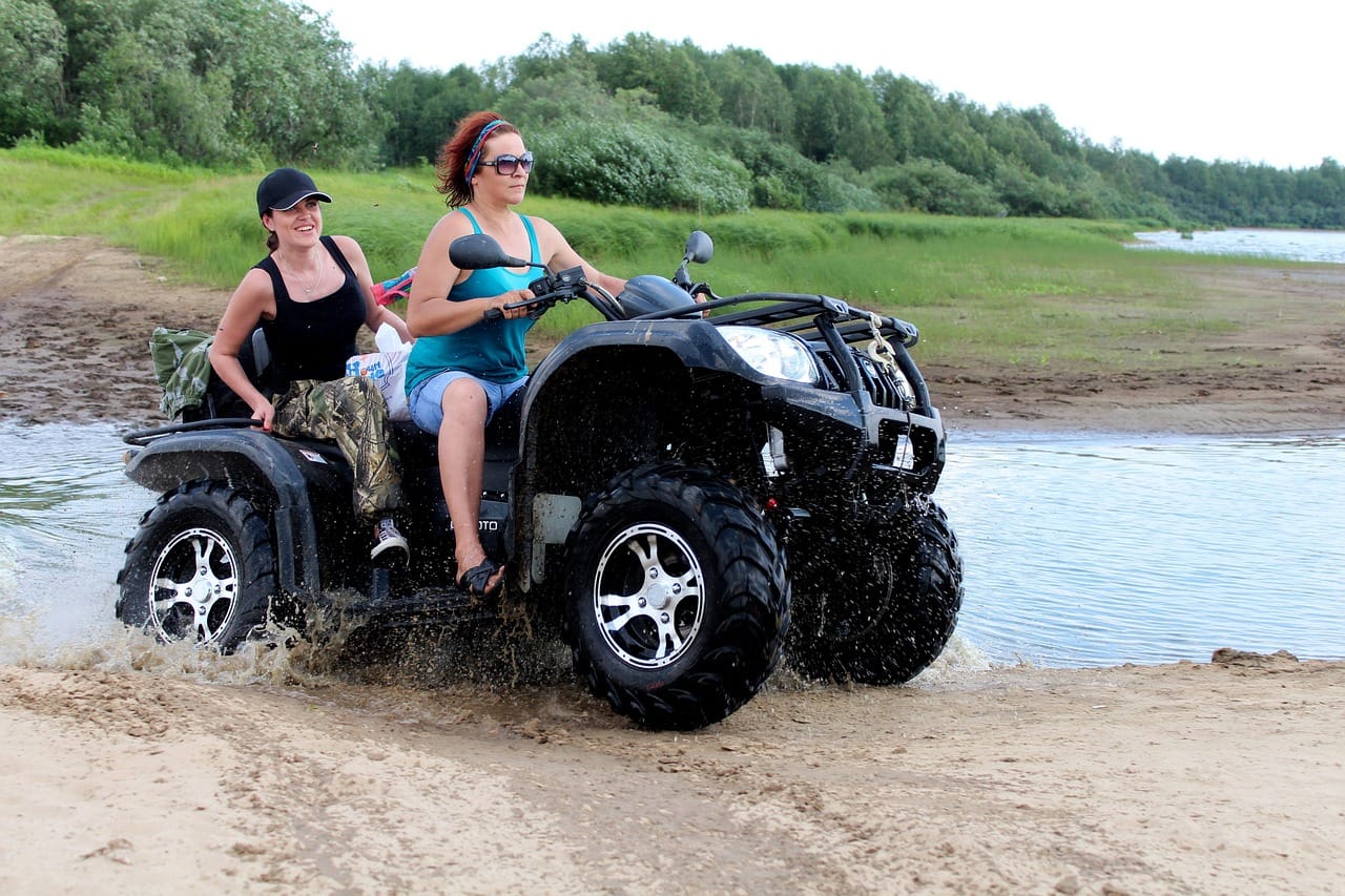 atv-2386374_1280 Couple on an ATV
