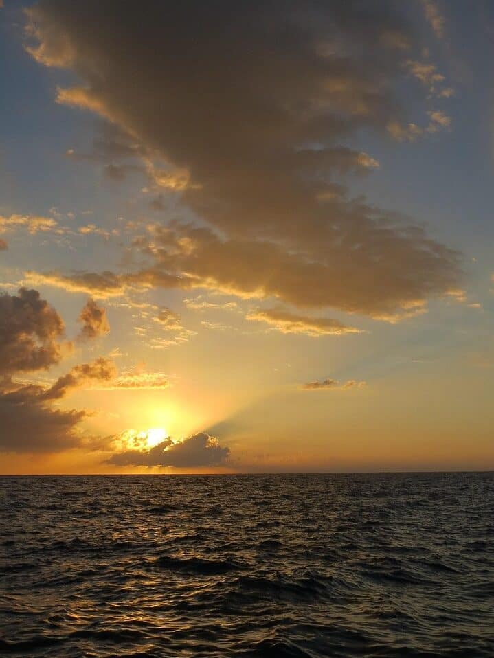 jamaica-1364923_1280 Sunset in Jamaica on the water